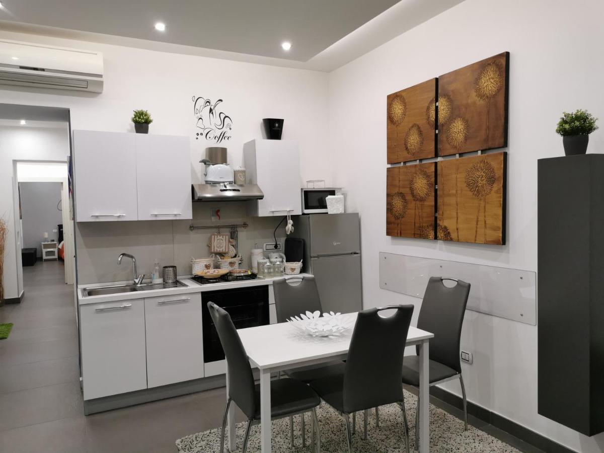 Residenza Napoli Centrale מראה חיצוני תמונה